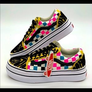 VANS Comfycush Platform Sneaker Tennis Shoes. Size 7.5